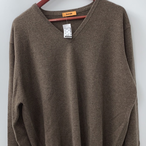 ❣️100% Cashmere❣️Harold XXL V-neck sweater Retail price $475 - Picture 7 of 10